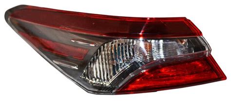 Venta de Calavera Camry 2021 2023 Ext Leds Oscura Izq en México