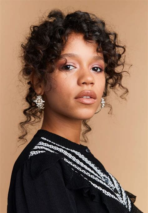 558 × 800 Taylor Russell Headshots Women Celebrities