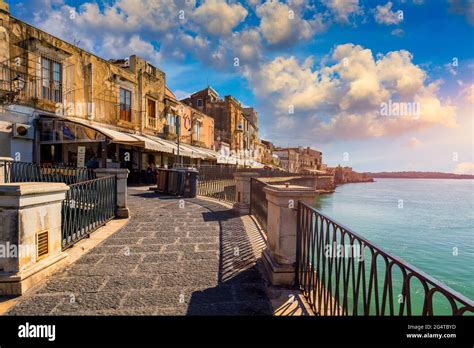 Siracusa Ortigia Island Sicily Italy Isola Di Ortigia Coast Of