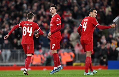 Veja Fotos De Liverpool X Fulham Pela Semifinal Da Copa Da Liga Inglesa