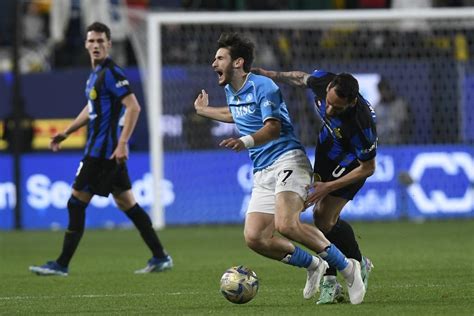 Late Goal Earns Inter Italian Super Cup Against Napoli