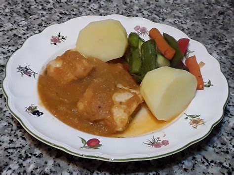 Cod In Tomato Sauce Recipe Bacalao En Salsa De Tomate Spanish Fiestas