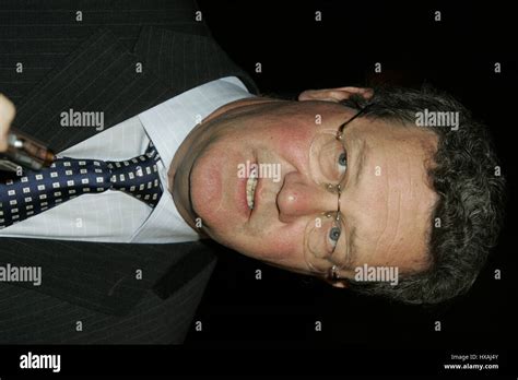 ALEXANDER DOWNER FOREIGN MINISTER OF AUSTRALIA 19 January 2005 DOWNTOWN ...