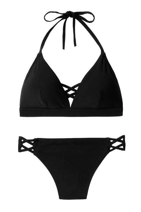 Y las francesas reinventaron el Pequeño Bikini Negro