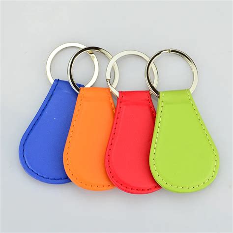 Factory Wholesale Custom Leather Keychain Key Holder Pendant Promotion