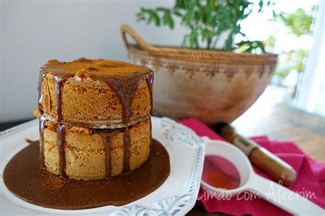 Mini Naked Cake de Pão de Mel Funcional Limão Alecrim Receitas