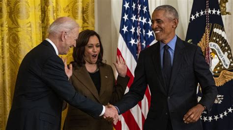 Eua Eleições Barack E Michelle Obama Apoiam Candidatura De Kamala Harris