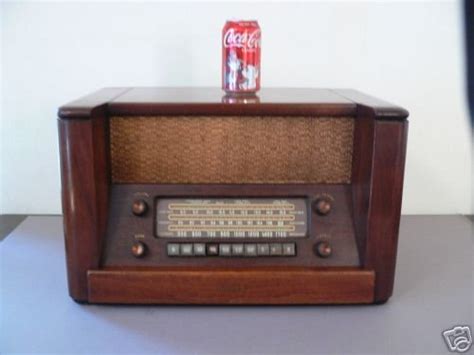 1948 Philco Model 48 482 Table Top Tube Radio 17212119