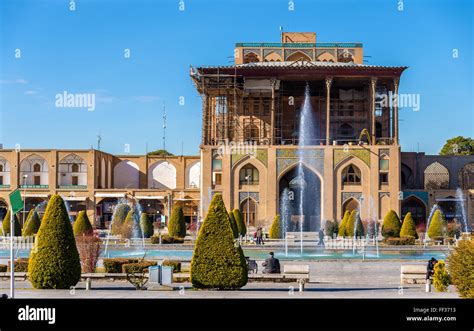 Ali Qapu Palace On Naqsh E Jahan Square In Isfahan Iran Stock Photo