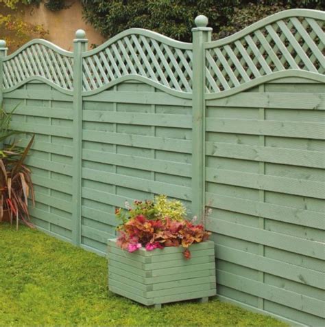 Comes with in green so no need to paint it! | Decorative garden trellis ...