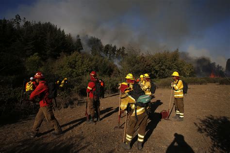 Sigue Alerta Roja En Comunas De Vaparaíso Y Quilpué Por Incendios