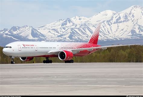 EI GET Rossiya Russian Airlines Boeing 777 31HER Photo By Sergey