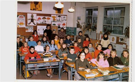 Photo De Classe CM2 De 1977 Ecole Voivre Groupe V Hugo Exincourt