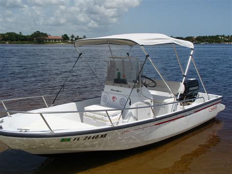 Boston Whaler 15 Foot Dauntless boat for sale from USA