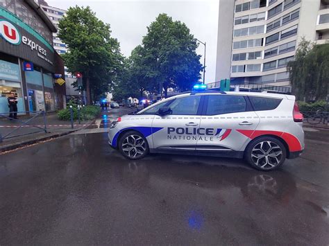 Mort Devant Une Boucherie Rennes L Auteur Des Coups De Couteau En