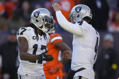 Davante Adams Posts Emotional Response To Derek Carr Benching Fanduel