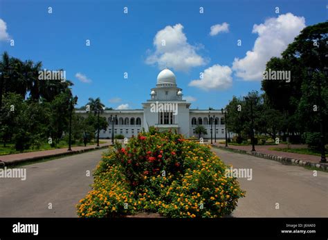 The Supreme Court building in Dhaka, Bangladesh Stock Photo - Alamy