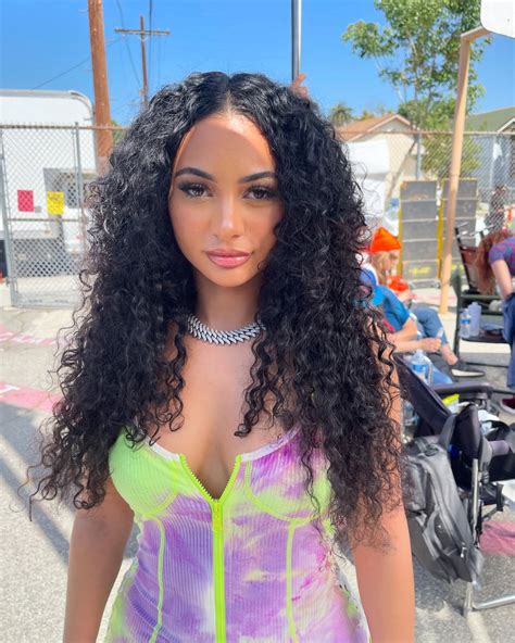 Mybiohub - Himynamestee Bio - Age, Real Name, BBL, Net Worth, Before