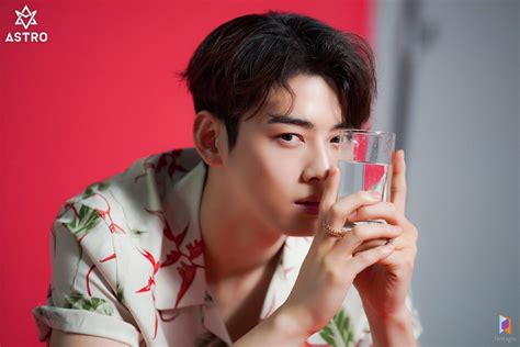 Cha Eunwoo Brazil On Twitter Pic Atualiza O Do Naver