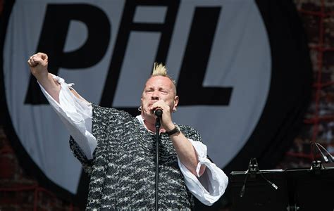 Sex Pistols Icon Johnny Rotten Hits Out At Turgid Green Day