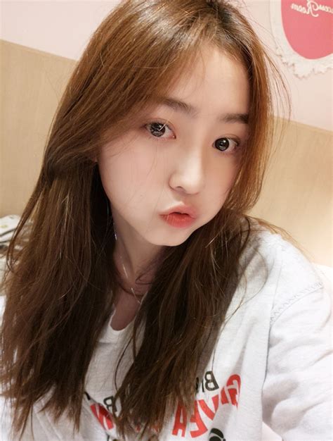 Nhan sắc không thể ngọt ngào hơn của hot girl triệu fan đến từ Trung Quốc Girl Mỹ Miều