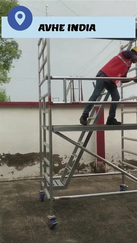 Movable Aluminium Scaffolding Tower Mobile Scaffold With Staircase At