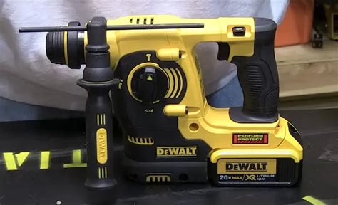 Avis Dewalt DCH253 Sans Fil Un Perforateur Efficace