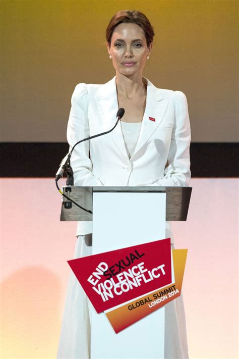 Read And Watch Angelina Jolies Speech From The End Sexual Violence In