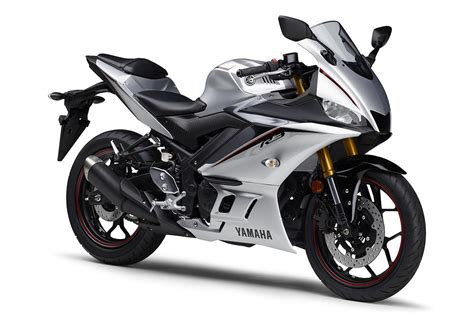 ヤマハ、『yzf R3 Abs』と『yzf R25／abs』にマットシルバーなど新たに3色採用し2月14日発売 Motogp