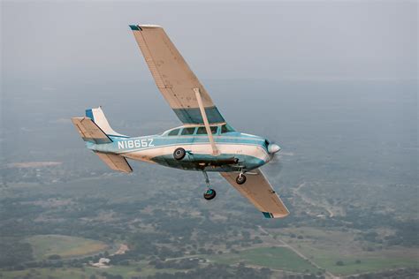 Air-to-Air Cessna 205 | Pilots of America