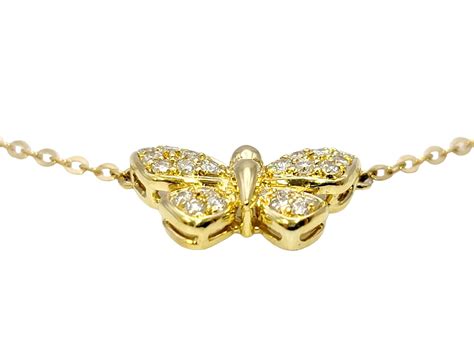 18 Karat Yellow Gold Pave Diamond Butterfly Pendant Necklace For Sale