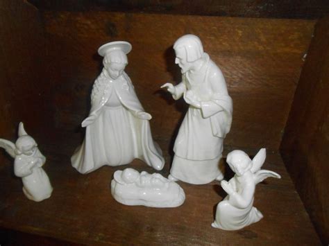 Set Of 5 Vintage 1951 Goebel Hummel Nativity White Porcelain