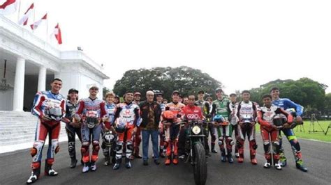 Jokowi Sebut 60 Ribu Tiket MotoGP Mandalika Ludes Terjual Berapa