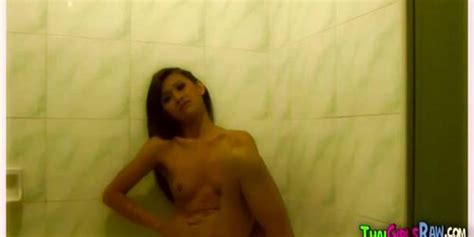 Asian Girl Inserts Cucumber In Her Pussy Tnaflix