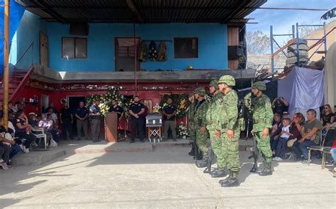 Realizan Guardia De Honor A Fallecido En Incendio En Salinas Victoria