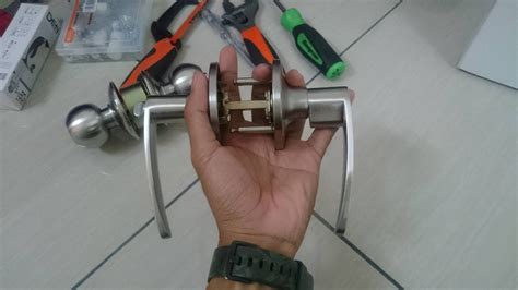 Cara Teknik Dan Tutorial Pemasangan Membuka Dan Menukar Tombol Pintu