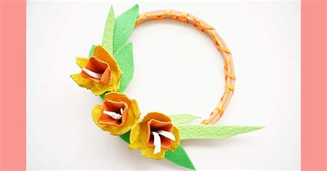 How To Make An Egg Carton Daffodil Wreath