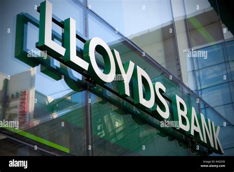 Lloyds Bank Manchester Hi Res Stock Photography And Images Alamy