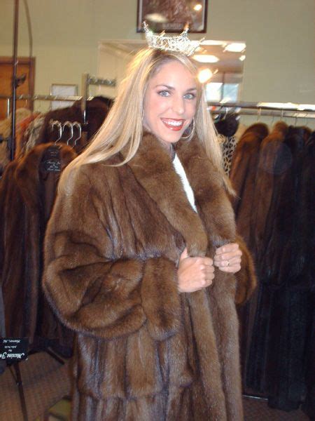 100 Expensive Fur Coats Ideas Fur Fur Coat Fur Fashion