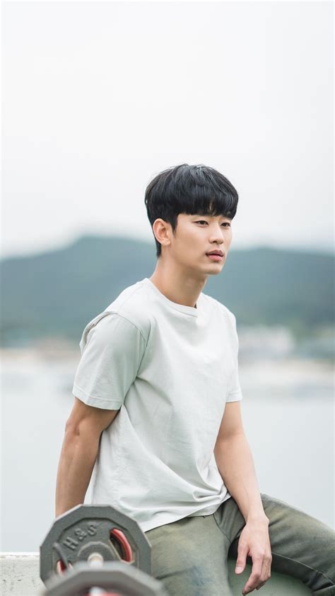 Biodata Artis Korea Kim Soo Hyun