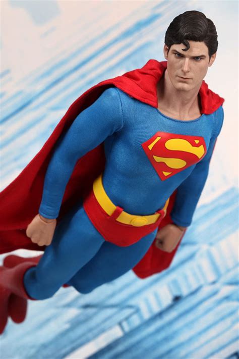 Toyhaven Hot Toys Superman Collectible Figure Preview