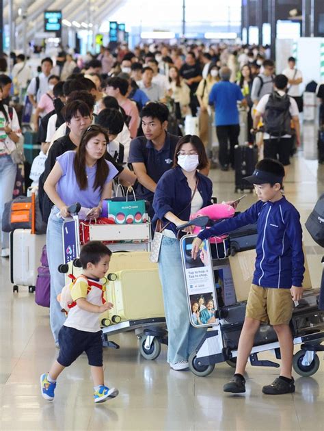 関空も出国ラッシュ お盆休みは海外で 韓国が最も人気 毎日新聞