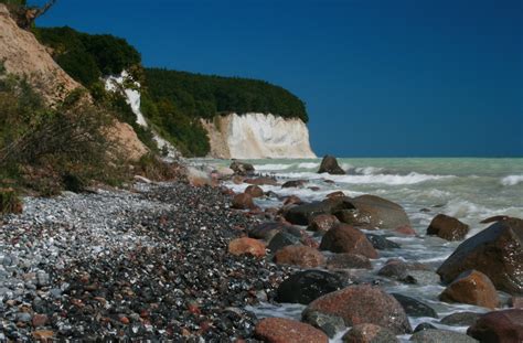 Die Kreidefelsen An Der Steilküste Auf Rügen Foto And Bild Landschaft