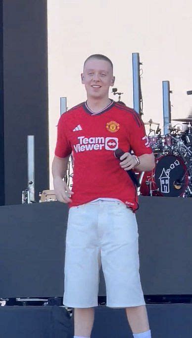 Uk Rapper Aitch Inadvertently Leaks Manchester United S Jersey