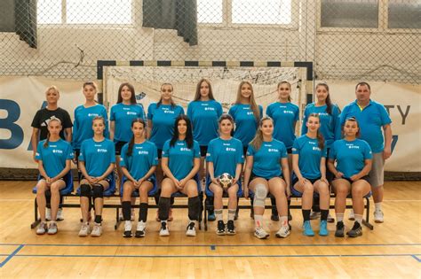 Handbal Feminin Lotul Oficial Al Tiin Ei Bac U N Sezonul