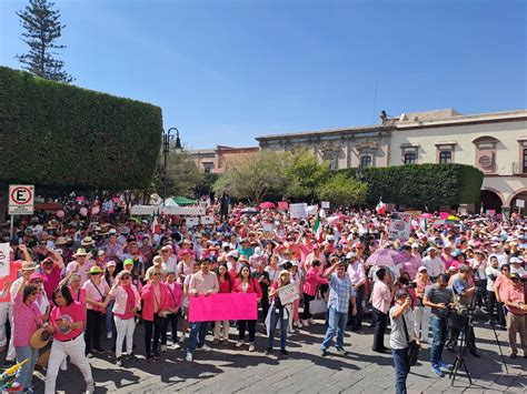 Querétaro se Pinta de Rosa en Defensa del INE LA OPINIÓN DE SANTIAGO