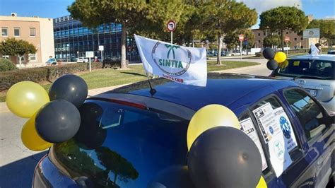 Caravana De Veh Culos En Palma En Protesta Por La Situaci N De Los