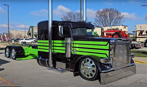 The Ultimate Custom Peterbilt A Closer Look At Beastly Elegance