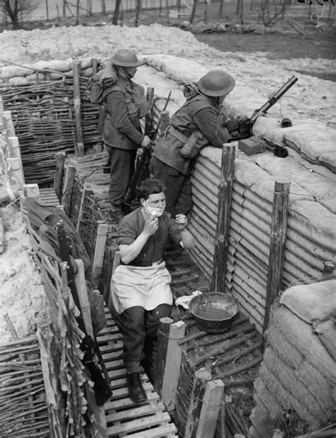 WegianWarrior's Wetshaving Weblog: Shaving in trenches and foxholes