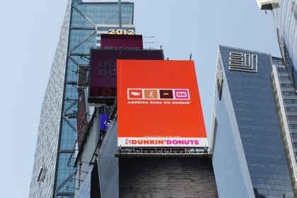 Dunkin’ Donuts Unveils New Digital Billboard in Times Square with Help of Broadway Producer and ...